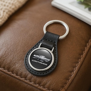 カマロカスタムレザーキーホルダー | パーソナライズされた車のロゴキーリング | 彼への手作りギフト | 車のキーホルダーチャーム | 父の日ギフト