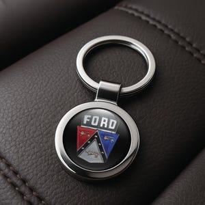 Ford aangepaste metalen sleutelhanger | Gepersonaliseerde sleutelhanger met autologo | Handgemaakt cadeau voor hem | Bedel automatische sleutelhanger | Vaderdagcadeau