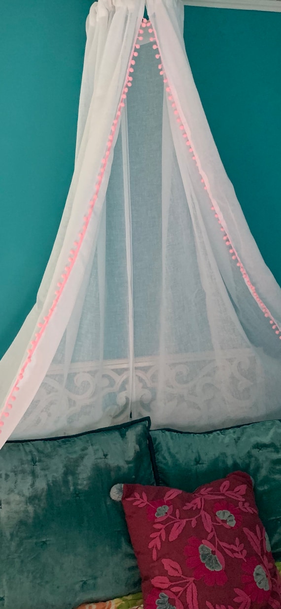 Tassel on sale bed canopy