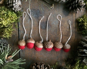 Felted wool acorn ornaments, set of 6, Paintbrush Red, woodland ornaments, red christmas ornaments, red acorn ornaments, felt acorn