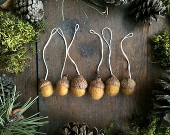 Wool acorn ornaments, set of 6, Maple Leaf Yellow, mini felt acorns, miniature ornament set, yellow wool acorns, felt waldorf ornaments