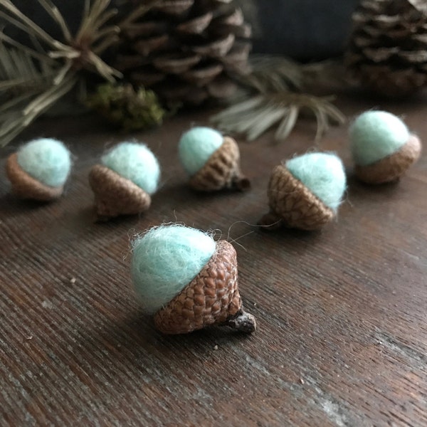 Felted wool acorns, set of 6, Pastel Aqua, Easter alternative gift, Easter basket filler, waldorf Easter gifts, pastel green wool acorns