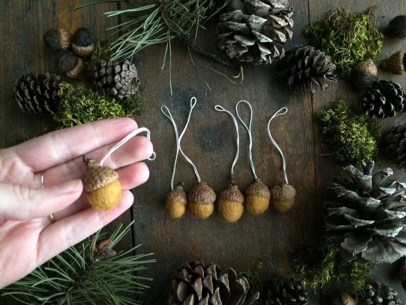 Wool acorn ornaments, set of 6, Maple Leaf Yellow, mini felt acorns, miniature ornament set, yellow wool acorns, felt waldorf ornaments image 4