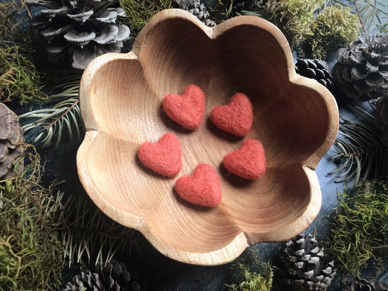 Felted wool hearts, set of 5, Salmonberry Orange, orange felt hearts for Valentine's Day decoration, Galentine gift, valentine under 20 image 3
