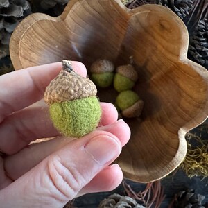 Felted wool acorns, set of 6, Fern Green, handmade felt waldorf acorns, green felt acorn, gifts for teachers, fall decor, pantone greenery image 2