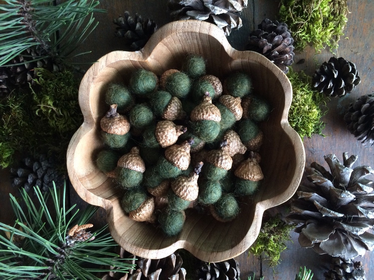 Felt Acorns Mossy Green Set Of 50 Woodland Wedding Decor Etsy