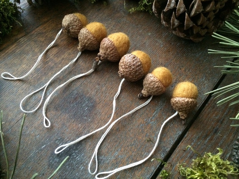 Wool acorn ornaments, set of 6, Maple Leaf Yellow, mini felt acorns, miniature ornament set, yellow wool acorns, felt waldorf ornaments image 3