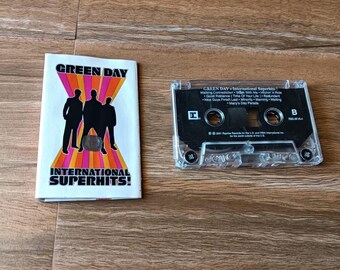 GREEN DAY - International Superhits! - Album Display Deluxe