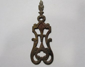 Patina Filigree Finding Vintage Large French Frame Stamping made of a Coppery Brass Framex Stamping