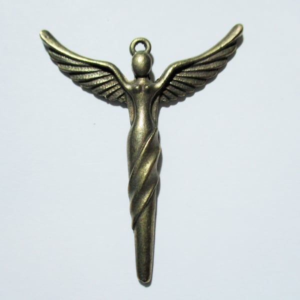 Greek Antiqued Brass Nike Goddess Pendant Drop/Jewelry Component/Finding, One 2.5mm Loop, 50x41mm, 1 pc