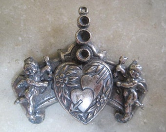 Vintage Silver Plated French Brass Double Cherub Heart Pendant; Stone Setting Spaces, 35mm x 30mm, 1 Pc.