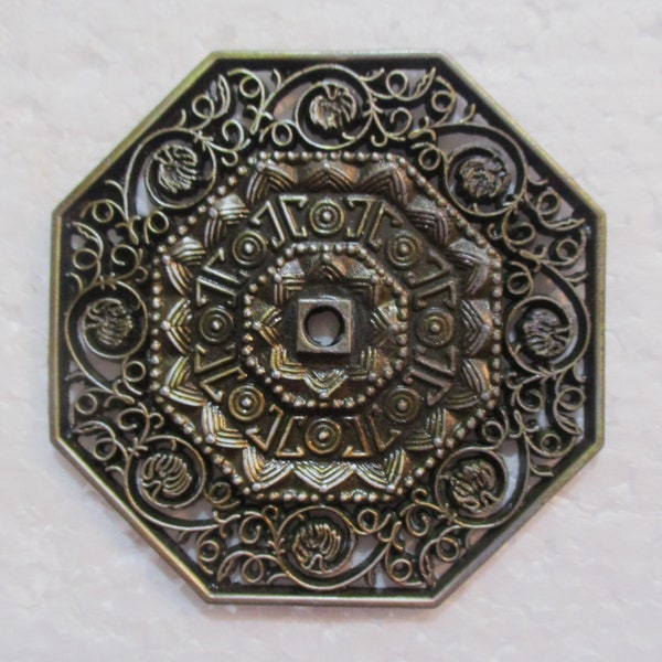 Vintage Furniture Escutcheon, 1970-80's Ornate Cast Brass Backplate, Antiqued Brass Finish, Restoration/Replacement Hardware, 2 5/8", 1 pc