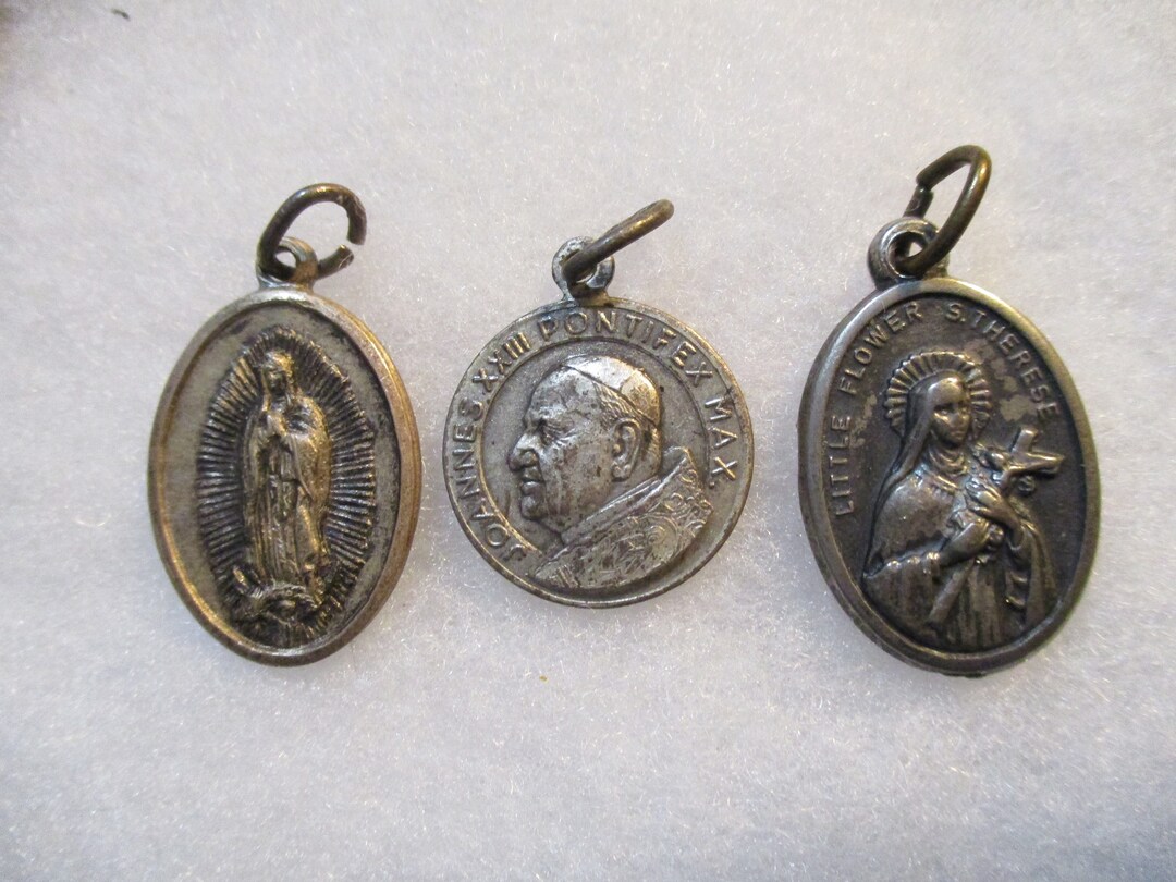 3 Vintage Catholic Medals/charms/pendants/drops Silver Tone Etsy