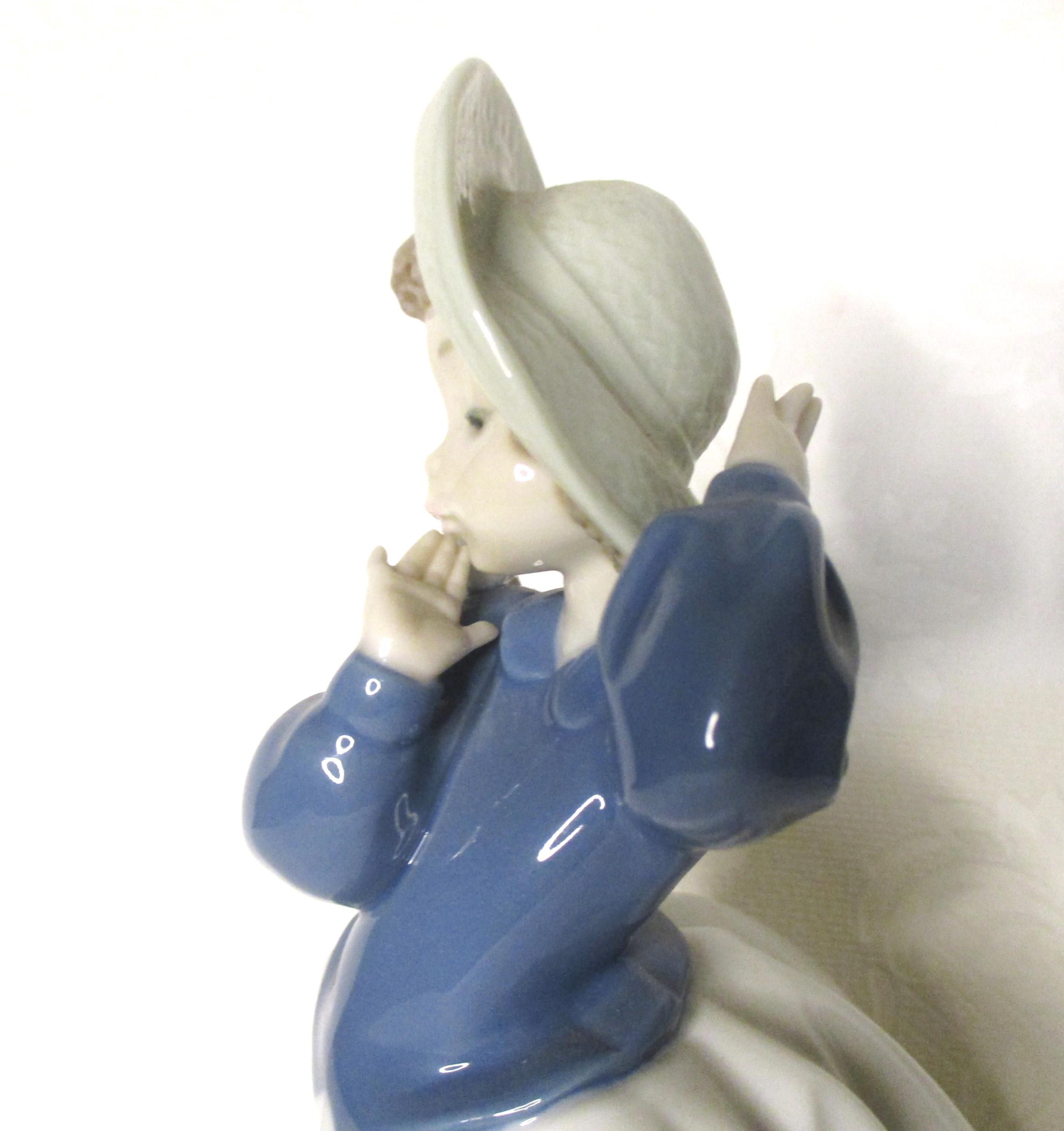 Vintage Lladro NAO Figurine, Girl With Bird, Daisa 1990, Handmade