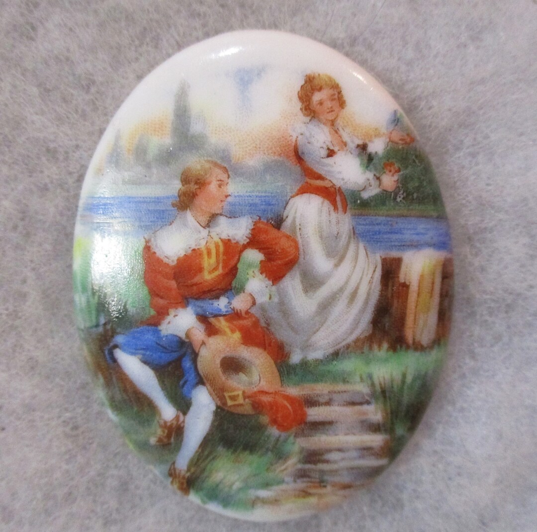 Vintage Limoges 28 Victorian Lovers Picture Stone/cabochon, White Glass