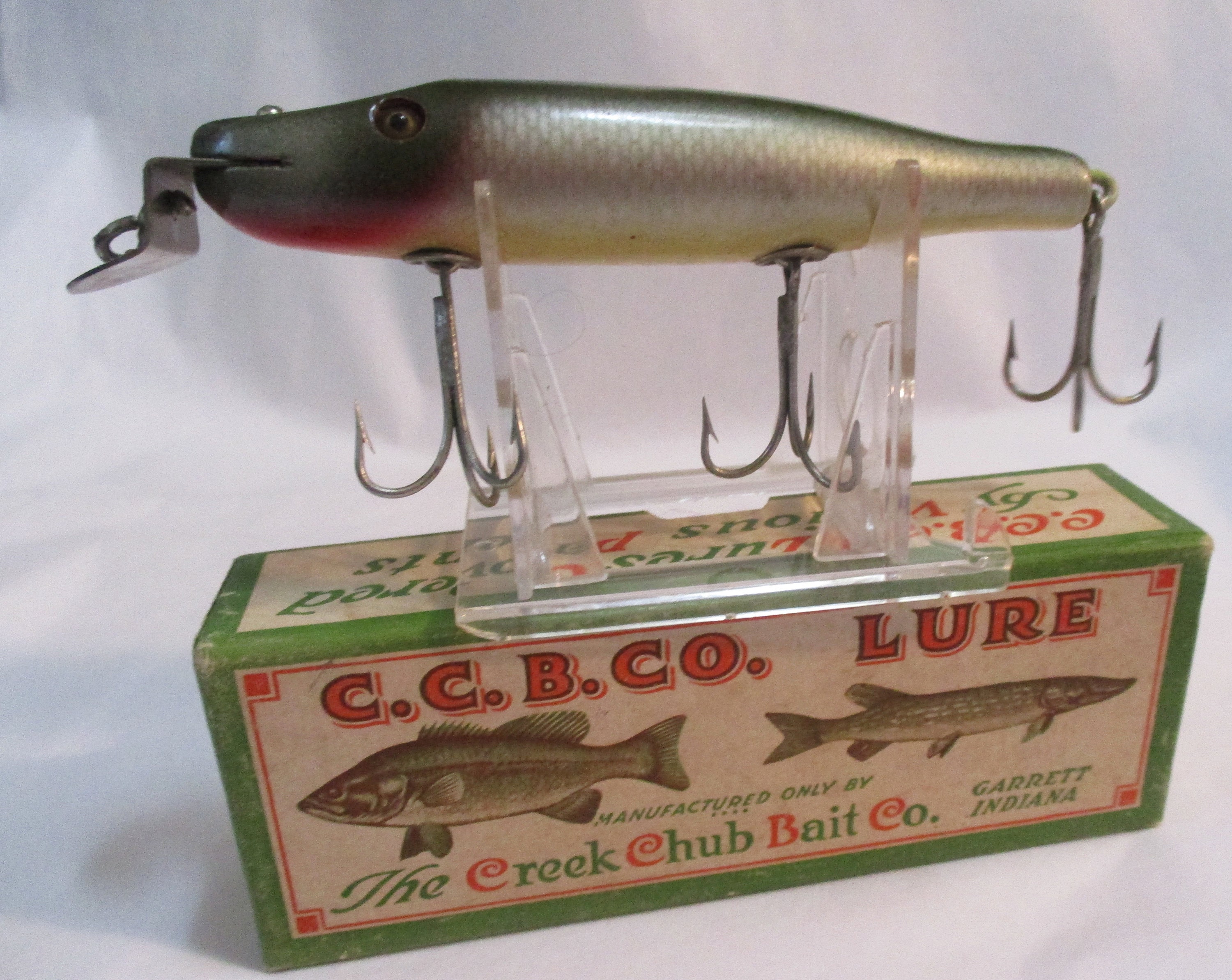 Vintage C.C.B. Co. Garrett Ind., Wooden Fishing Lure, 4 1/4 Inch