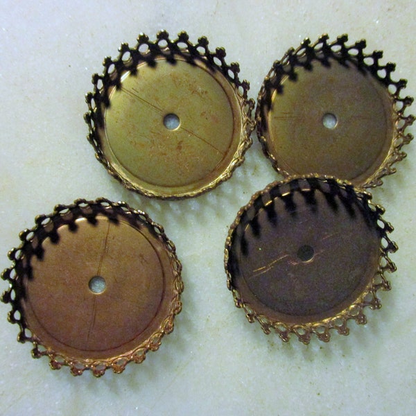 Vintage Brass Crown Settings, Round Crown Bezels, Stamped Patina Brass Frame Findings, Jewelry Component, 2mm Center Hole, 25mm Size, 4 Pcs.