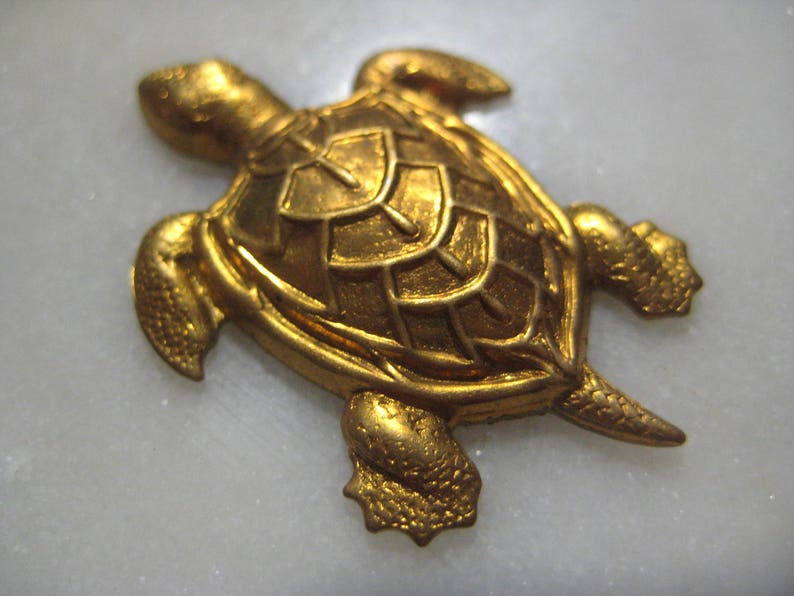 Vintage Turtle Stamping 1 pc. Decorative Embellishment Stamped Raw Detailed Brass Tortoise Jewelry Component Scrapbooking Supply 36x25mm