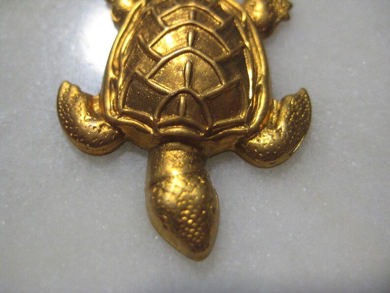 Vintage Turtle Stamping 1 pc. Decorative Embellishment Stamped Raw Detailed Brass Tortoise Jewelry Component Scrapbooking Supply 36x25mm