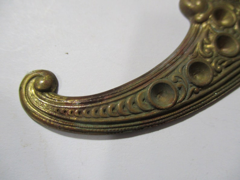 Vintage Paisley CornucopiaHorn of Plenty Patina Stamped Brass EmbellishmentJewelry Component 72x36mm Old Stock 1 pc Setting Spaces