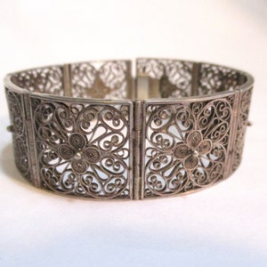 Vintage Bohemian/Etruscan/Ethnic Style &quot;800&quot; Silver Filigree Flower Eight Panel Bracelet, 7 Inch by 7/8 Inch, 24.4 Grams (CRMI)
