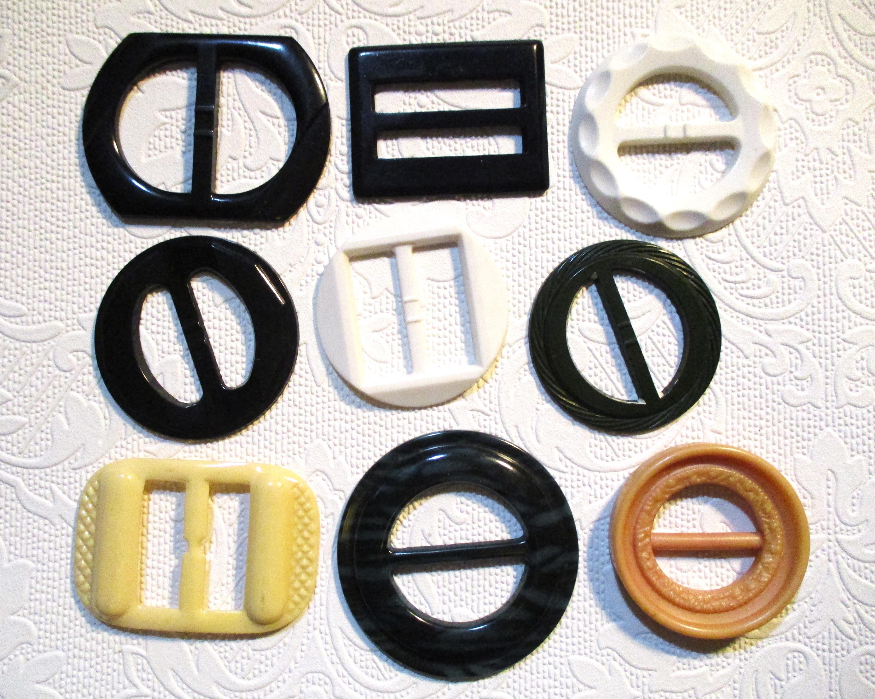 Lot De 9 Boucles De Ceinture Vintage En Plastique Blanc – Diamètre 5 Cm – Ancien Stock