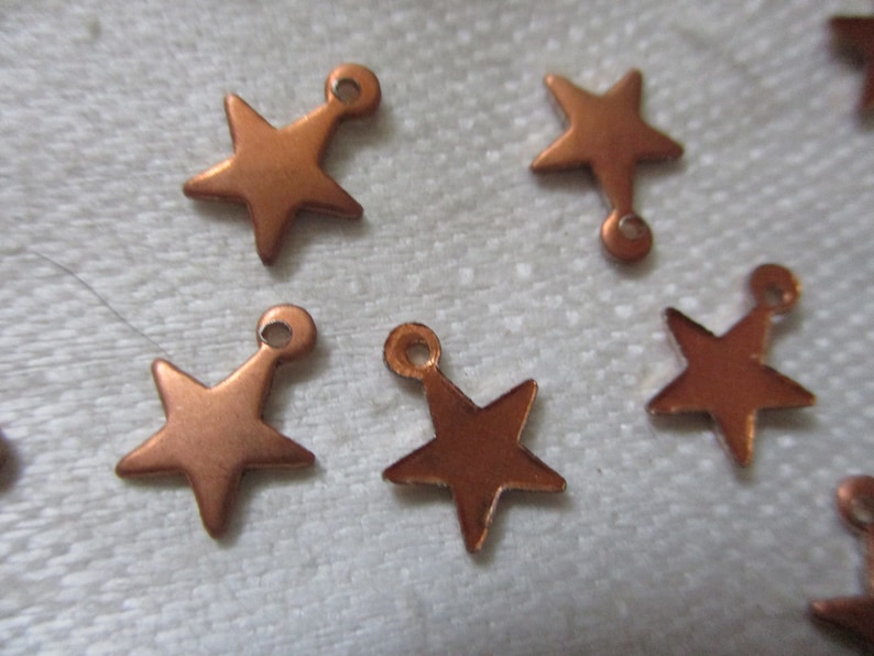 12 Pieces Vintage 1980/'s Celestial Jewelry ComponentsCharmsDrops Stamped Copper Stars Flat 8mm Size 1.25mm Loop Old Studio Stock