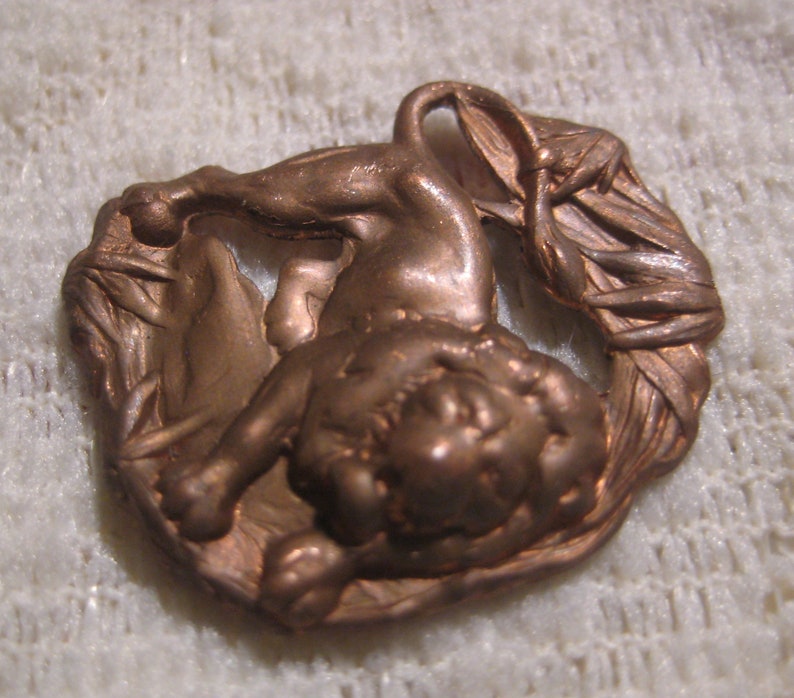 1940s Dark Patina Brass 26mm by 21mm Older Vintage Standing Lion Stamping Embellishment Jewelry Finding Trim 1 Piece