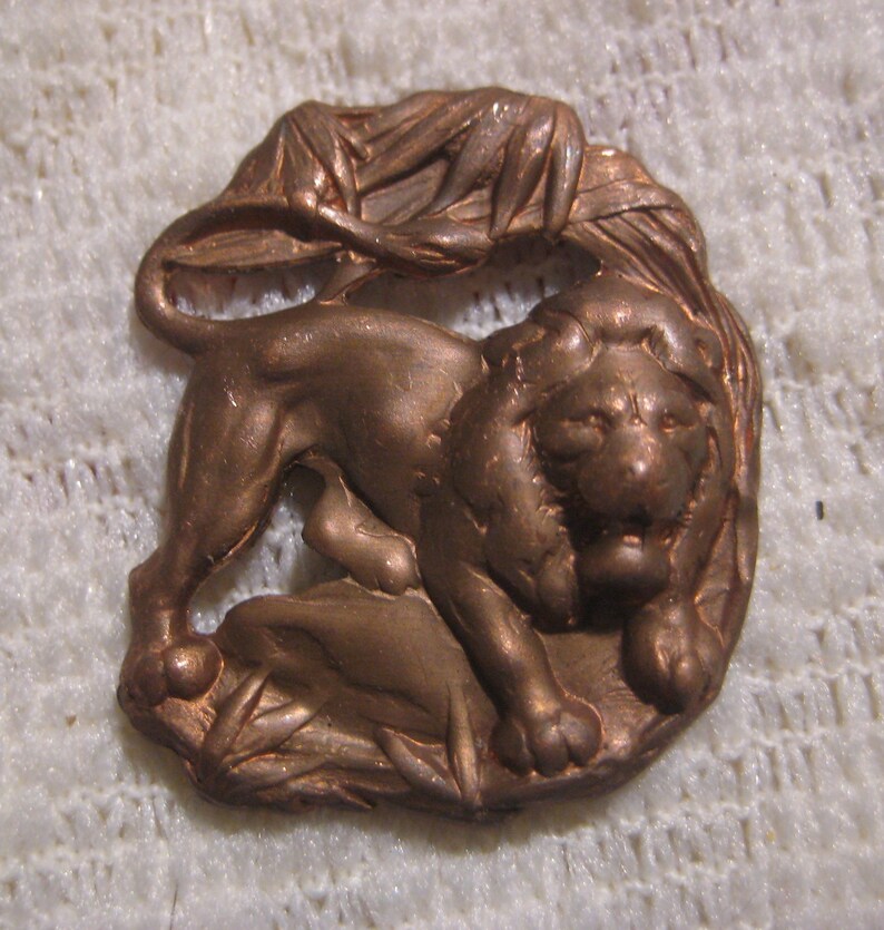 1940s Dark Patina Brass 26mm by 21mm Older Vintage Standing Lion Stamping Embellishment Jewelry Finding Trim 1 Piece