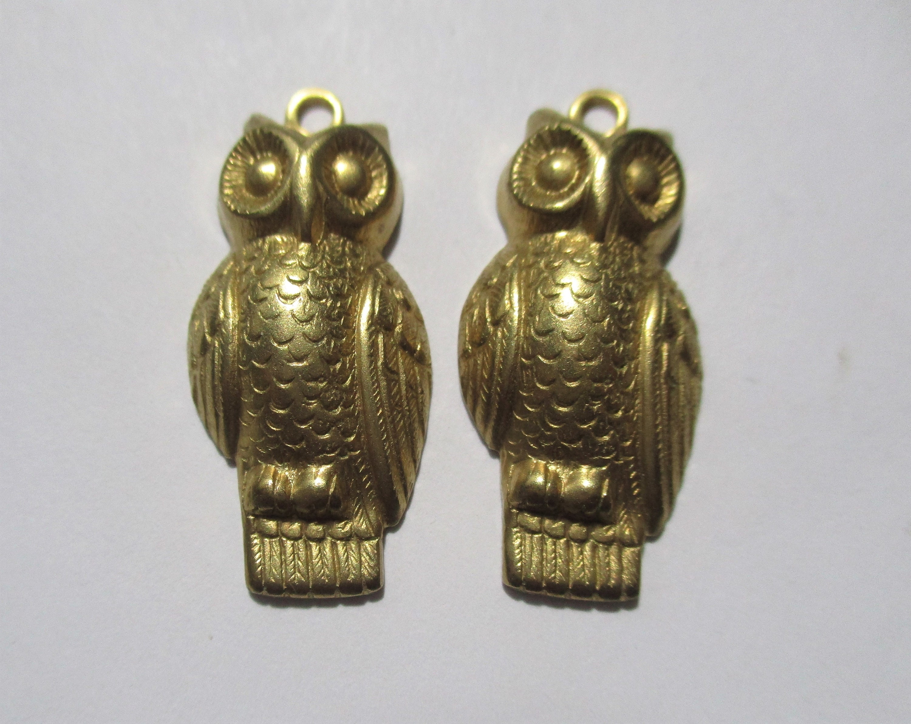 Vintage Stamped Brass Owls, Small Detailed Charms/Earring Drops/Jewelry Finding/Components, 24x11mm,