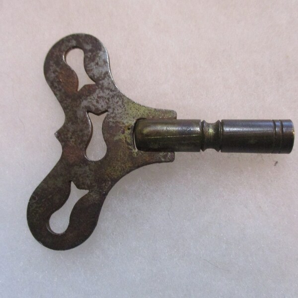 Antique Winding Keys Clock Etsy