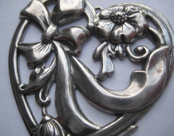 Vintage Art Nouveau Style Heart Pendant/Necklace … - image 3