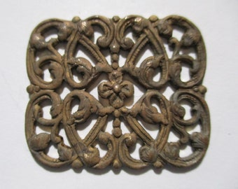 Vintage Patina Filigree Ornate Lacy Dapt Stamping,  Unplated Raw Brass Jewelry Component/Embellishment,  32x27mm, 1 pc.