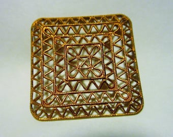 1 Vintage French Hand Constructed Brass Openwork Filigree Square Jewelry Component/Finding/Embellishment, 28mm by 28mm, 1 Piece