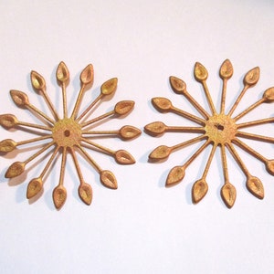 Flat Copper Plated Stamped Steel Flowers with 15 Petals; Jewelry Components/Findings/Decorative Embellishments, 63mm, 2mm Center Hole, 2 Pcs
