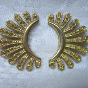Gold Tone Brass Jewelry/Earring Components/Findings,Embellishments, Assorted Stone Setting Spaces, 31mm by 18mm, 2 Pieces