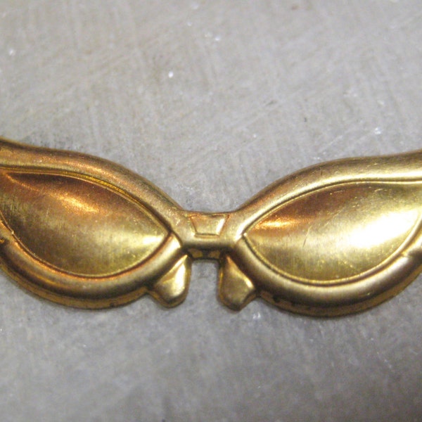 Vintage Cat Eye Glasses Stamping, 1960s Large Raw Unplated Stamped Brass Sunglasses Brooch Pin Top Jewelry Finding, 2 5/8 x 5/8", 1 pc.