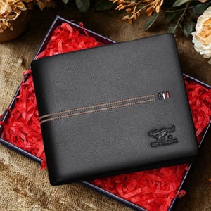 Cartera de cuero para hombre BULLCAPTAIN: un regalo elegante para el Día del Padre, tu novio o tu esposo.
