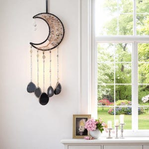 Crescent Moon Crystal Wall Hanging – Boho Suncatcher with Gemstones, Rainbow or Black Agate Window Decor