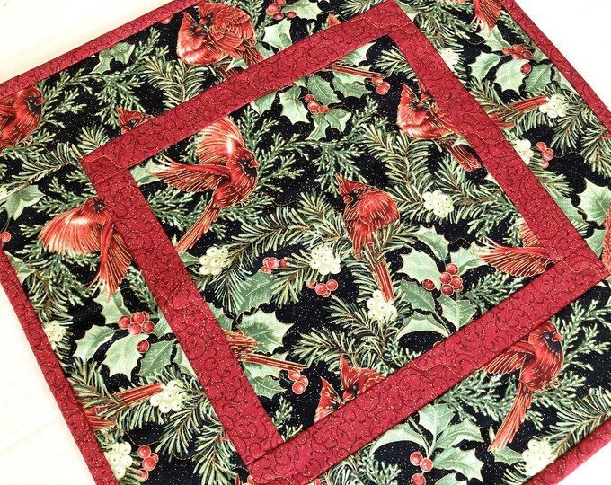 Cardinal Spirit Quilted Table Runner NCU0DDK1287