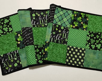 St. Patrick's Day Quilted Table Runner, St Patrick's Day Decor, Shamrocks, Irish Quilted Table Runner, Winter Christmas Quilted Table Runner