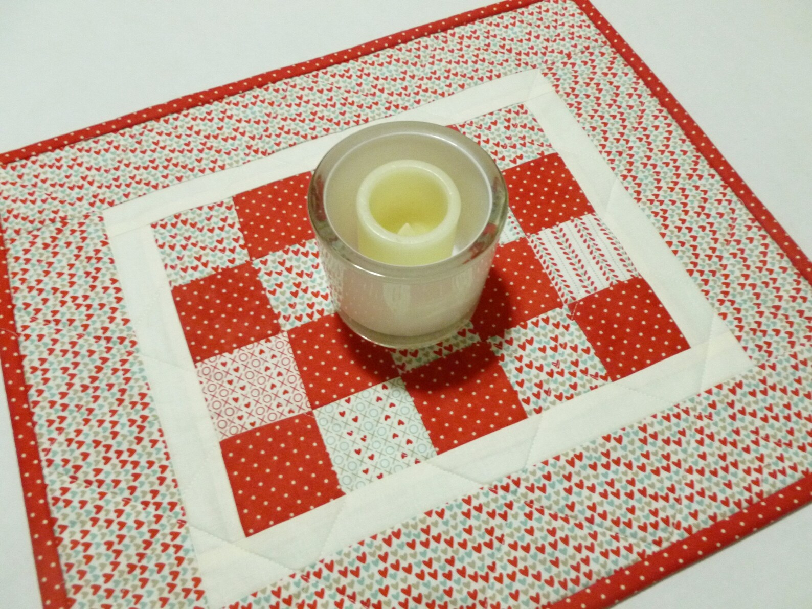 Valentine Quilted Table Runner Valentine Table Topper Modern | Etsy