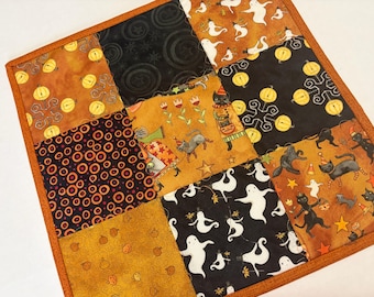 Spooky Halloween Quilted Table Runner: Black Cats, Ghosts, Jack-o'-Lanterns (14" Square)
