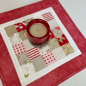 Twilight Bloom Quilted Table Topper NCU0NNT1685 main image 1
