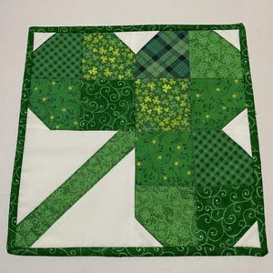 St. Patrick&#39;s Day Table Runner, St Patrick&#39;s Day Decor, Shamrock Quilted Table Runner, Patchwork Quilted Table Runner, 12 1/2&quot; x 12 1/2&quot;