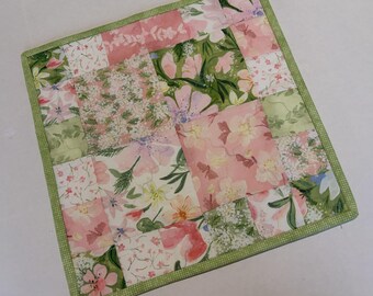 Floral Patchwork Table Topper, Spring Mini Quilt, Pink Dresser Scarf, (12.5" x 12.5")