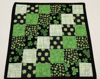 St Patrick's Day Table Topper, Shamrock Quilted Table Runner, Patchwork Table Topper, St Patricks Day Decor, Quilted Candle Mat, Irish Decor