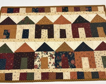 Primitive Patchwork Houses Quilted Table Runner, Country Farmhouse Table Quilt, 17.5" x 27"