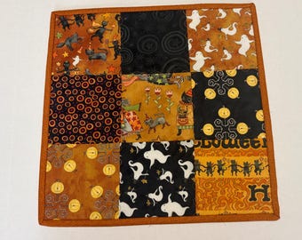 Halloween Quilted Table Runner: Black Cats, Ghosts, Fall Scarecrows (14" x 14")