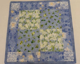 Clover Quilted Table Runner, Spring Floral Table Mat, Patchwork Mini Quilt (13.5" x 13.5")